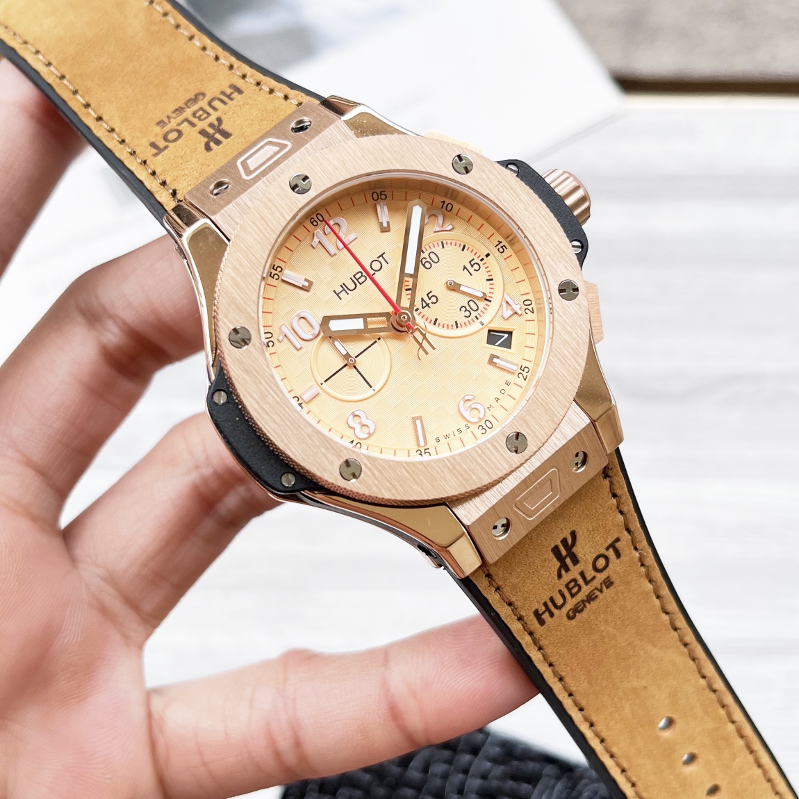 Luxury BIG BANG Series Watch Blanche 1035 Gold 1081 Overview - 图片 7