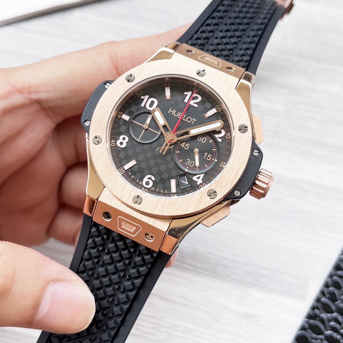 Luxury BIG BANG Series Watch Blanche 1035 Gold 1081 Overview - 图片 4