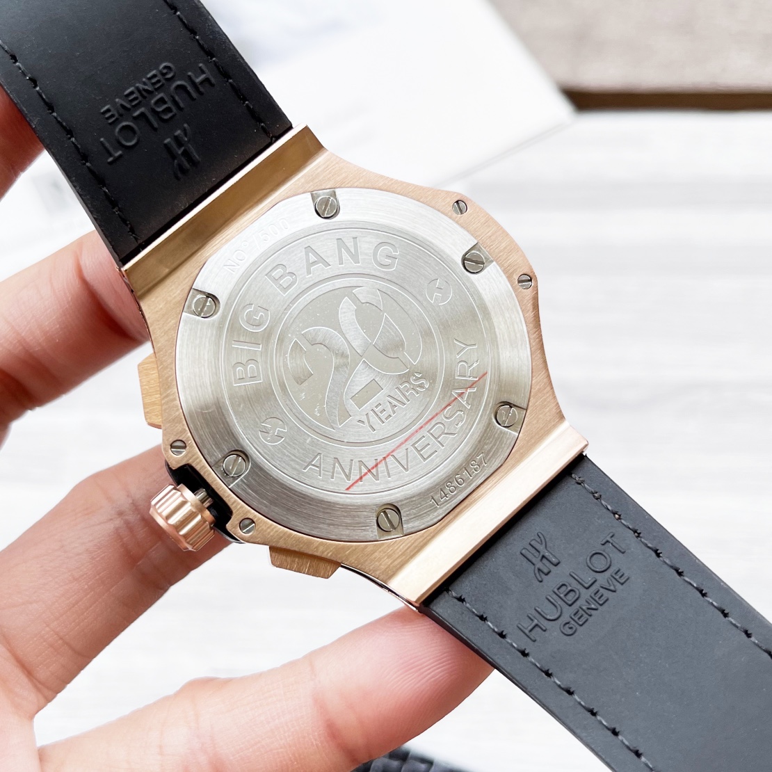 Luxury BIG BANG Series Watch Blanche 1035 Gold 1081 Overview - 图片 9
