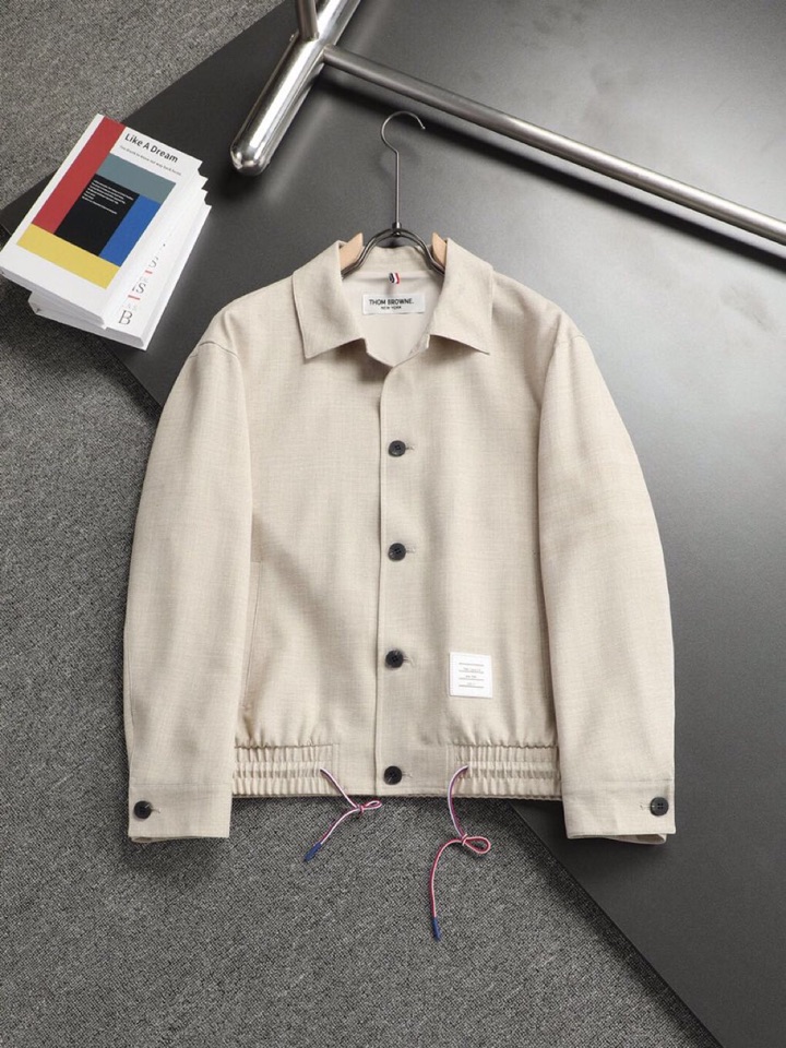 P1056 THOM BROWNE Fall Jacket: Stylish, Lightweight, Innovative Design, Premium Quality Fabrics