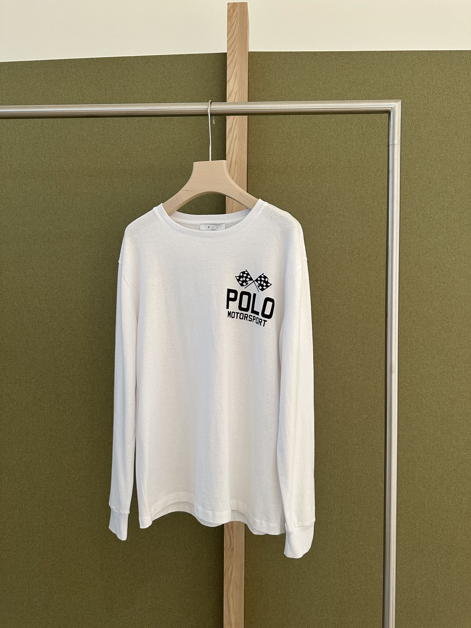 NO:473566,YS ｜ pre-autumn-2025 Laf's latest, relaxed and fashionable, using top-grade long lumpy cotton, a casual T-shirt with very high-end post-tire finishing technology eliminates internal stress and enhances wrinkle resistance Bioenzyme polishing Use cellulase to remove surface hair feathers, reducing the trouble of wool ~ SML,,tees, t-shirt,alexander wang19860909YS ｜ pre-autumn-2025 拉夫最新 松弛时髦 采用顶级长绒棉 一件工艺很顶的休闲大T恤 高端后整理技术消除内应力增强抗皱性 生物酶抛光 用纤维素酶去除表面毛羽, 减少起毛起球的烦恼～ SML,,tees，t-shirt,alexander wang,Women's clothing