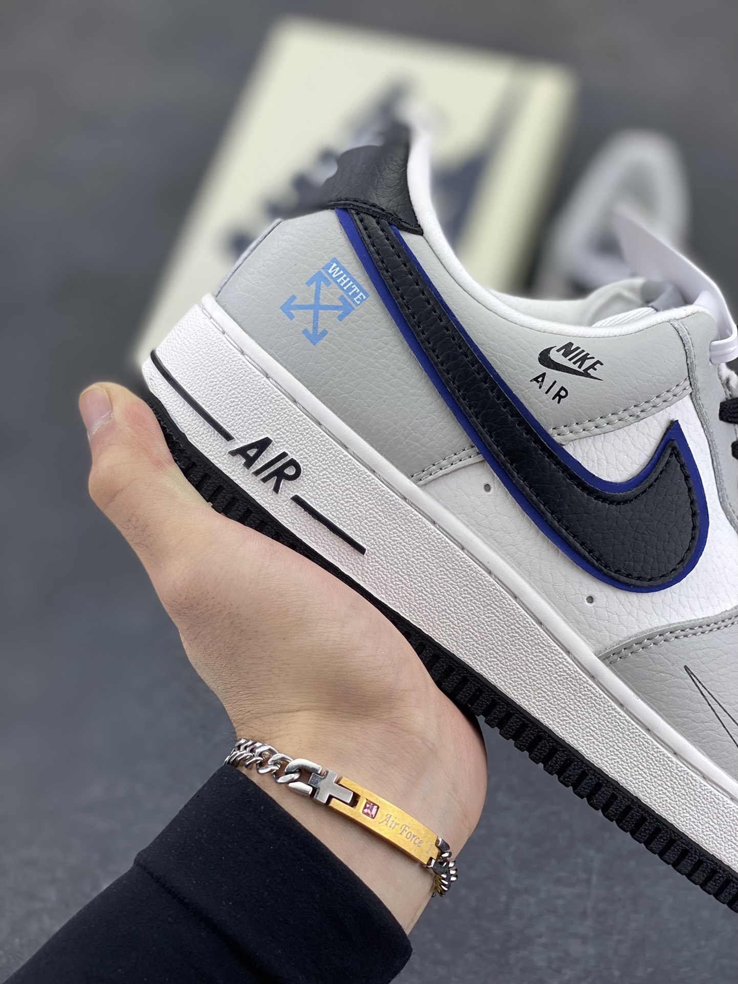 图片[6]-NIke Air Force 1 \’07 Low “OFF-WHITE联名”空军一号 低帮 运动鞋 休闲鞋 折边针车 工艺难度大 原楦头原纸板 原装鞋盒 定制五金配件 内置全掌气垫 原厂鞋底 货号：DQ6628-162 尺码：36 36.5 37.5 38 38.5 39 40 40.5 41 42 42.5 43 44 44.5 45-选品中心
