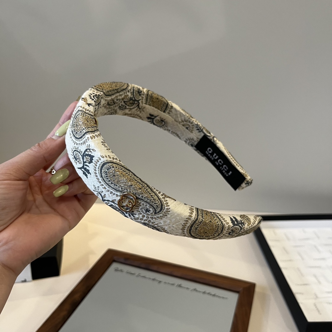 🆕

Gucci古奇新款发箍