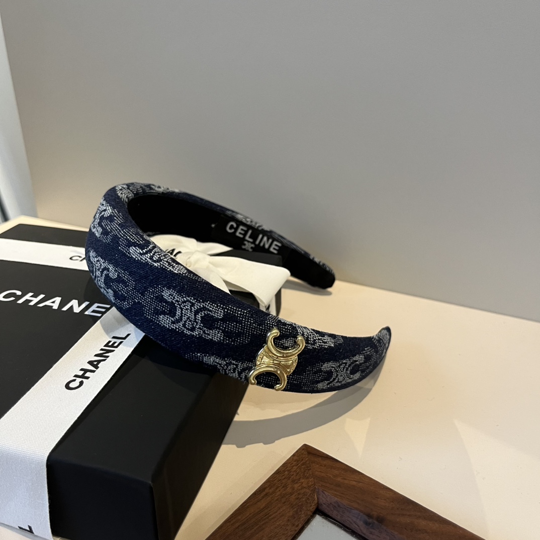 🆕

Celine赛琳新款发箍