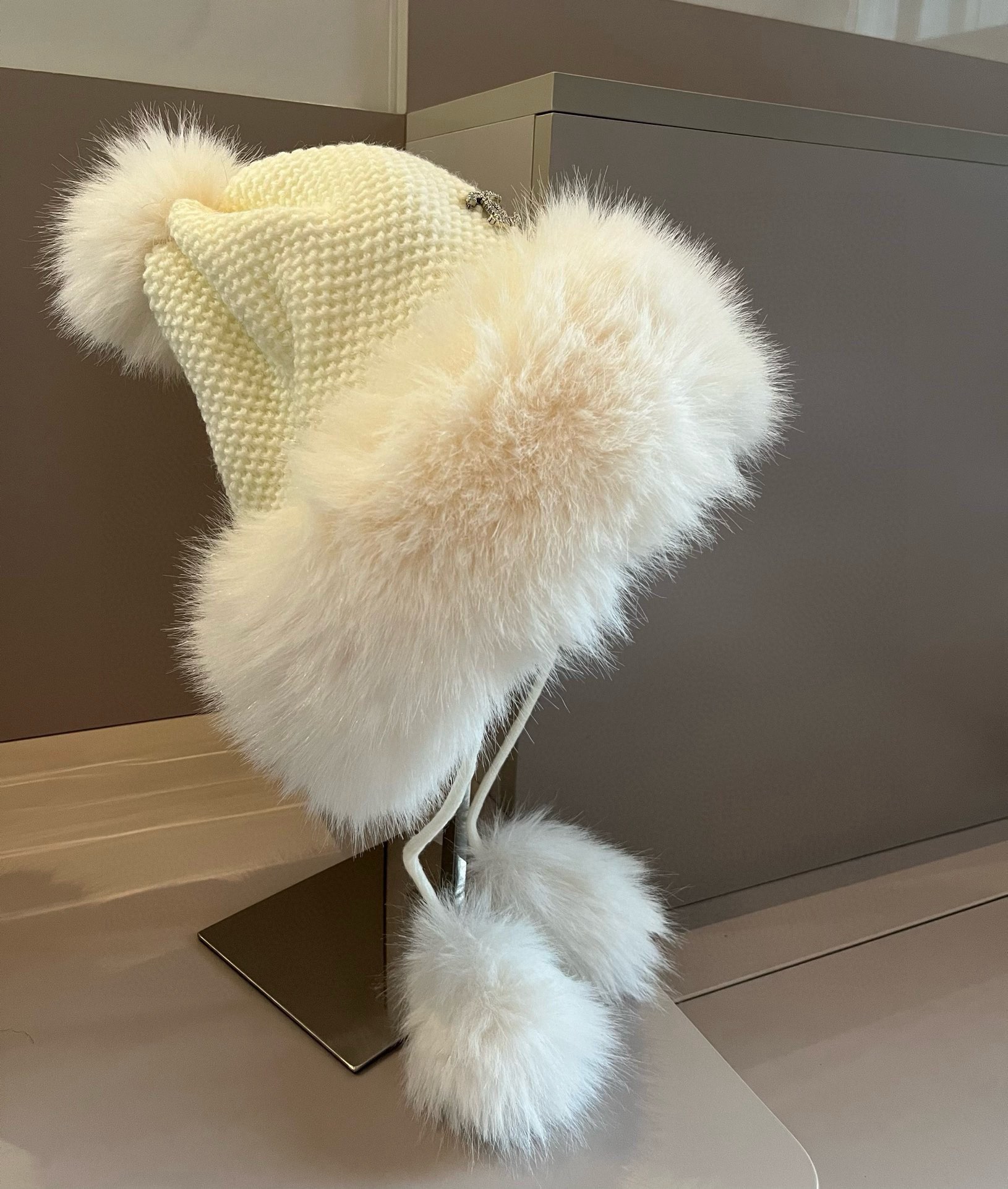 🆕

Chanel香奈儿针织护耳帽、加绒内里