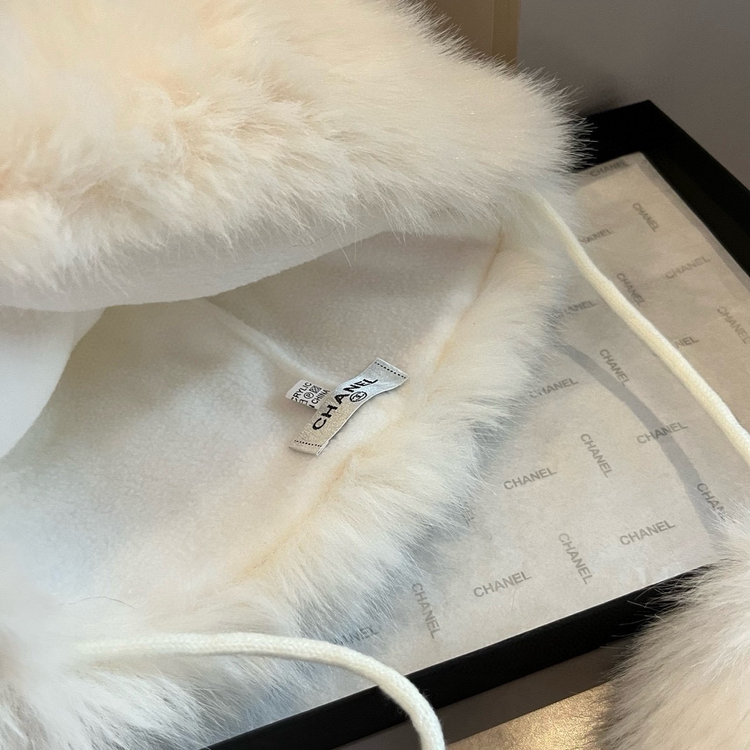 🆕

Chanel香奈儿针织护耳帽、加绒内里