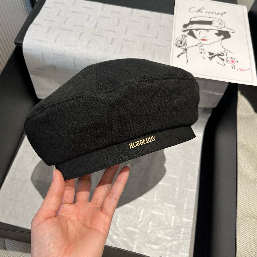 🆕

巴宝莉新款贝雷帽