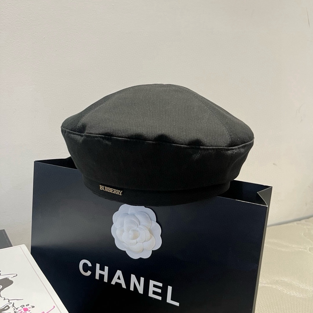 🆕

巴宝莉新款贝雷帽