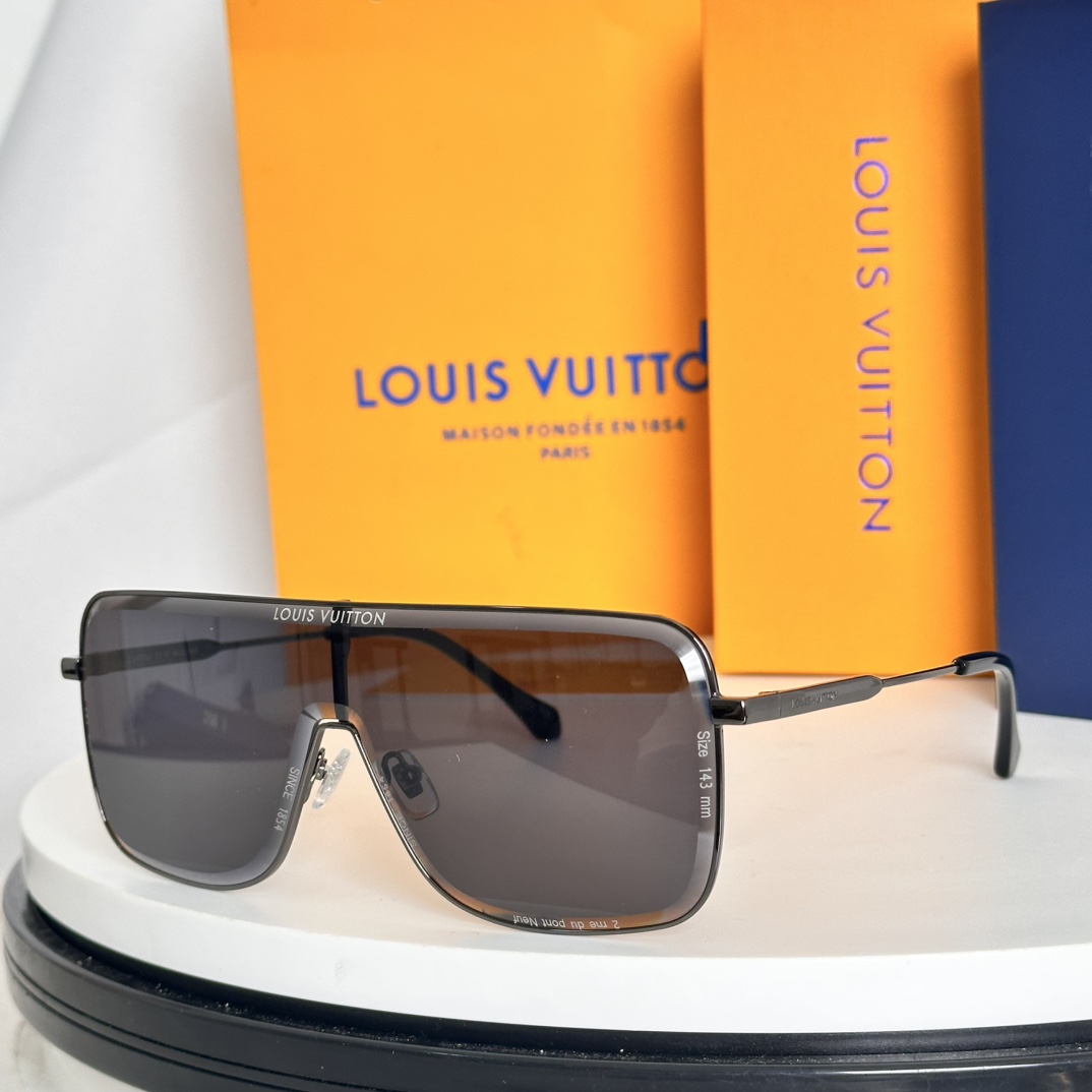  ‼️LOUIS VUITTO*
LV SuPer Vision Metal Mask
MODELZ26