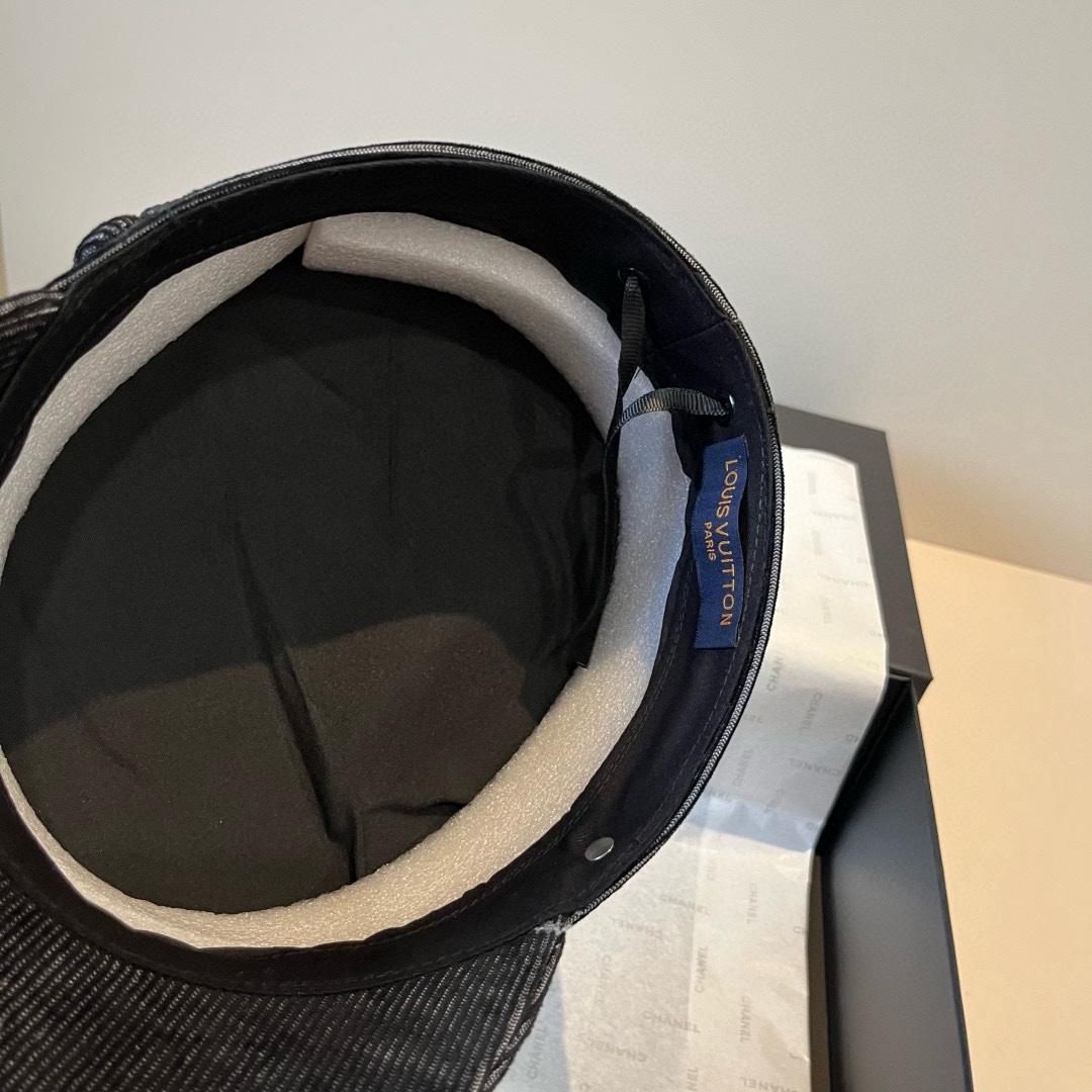 🆕

LV新款鸭舌军帽，高级定制，头围57cm