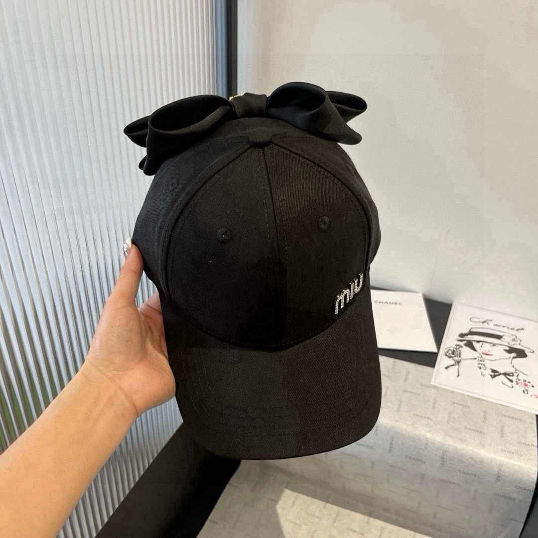 🆕

miumiu缪缪蝴蝶结鸭舌帽，高端定制，头围57cm