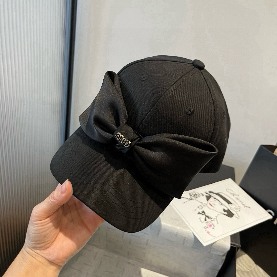 🆕

miumiu缪缪蝴蝶结鸭舌帽，高端定制，头围57cm