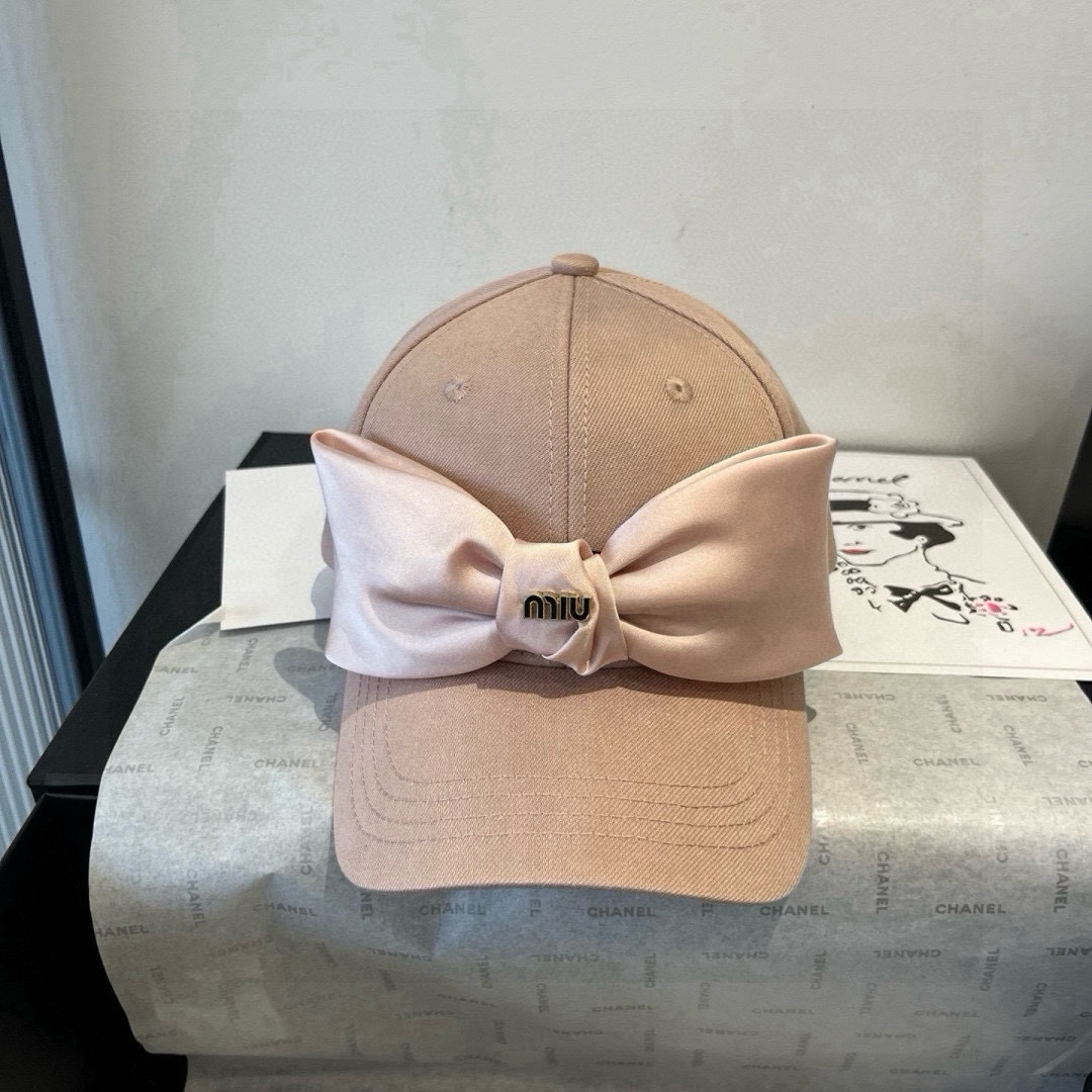 🆕

miumiu缪缪蝴蝶结鸭舌帽，高端定制，头围57cm