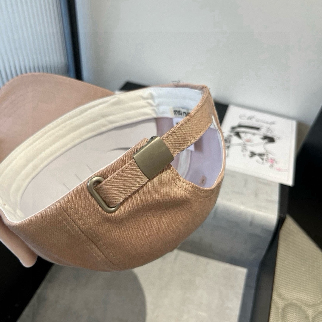 🆕

miumiu缪缪蝴蝶结鸭舌帽，高端定制，头围57cm