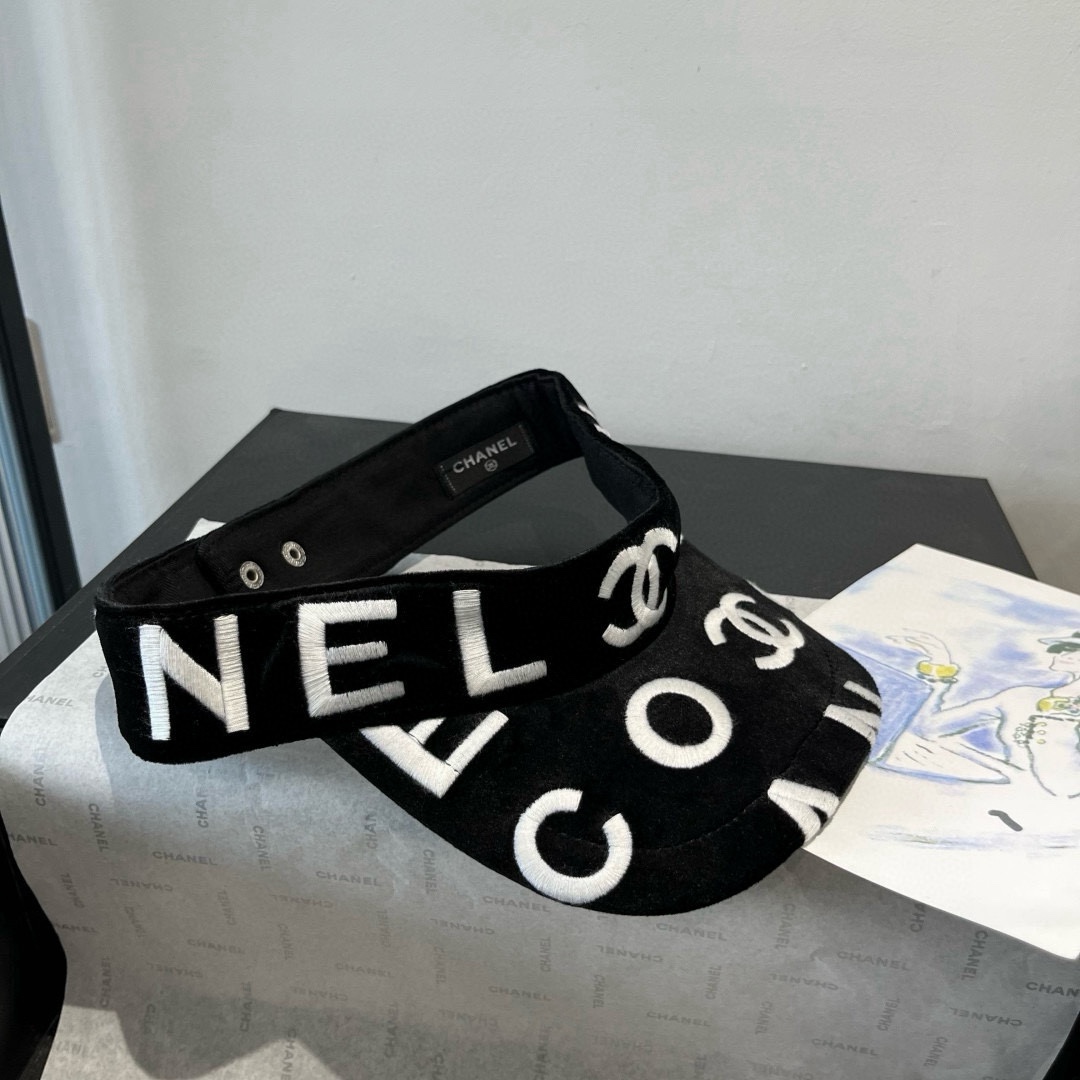 🆕

Chanel香奈儿新款空顶鸭舌帽