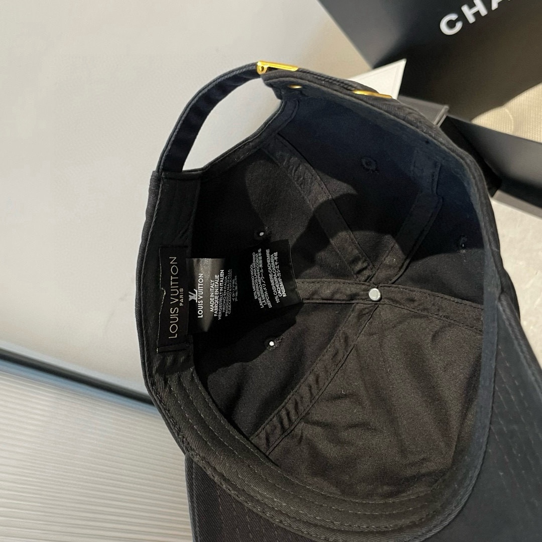 🆕

lv新款鸭舌帽，25年专柜新款，头围57cm