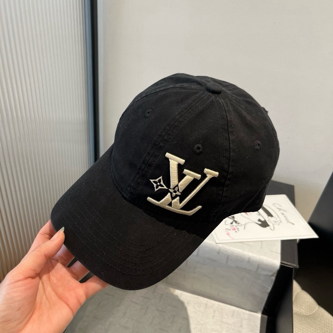 🆕

lv新款鸭舌帽，25年专柜新款，头围57cm