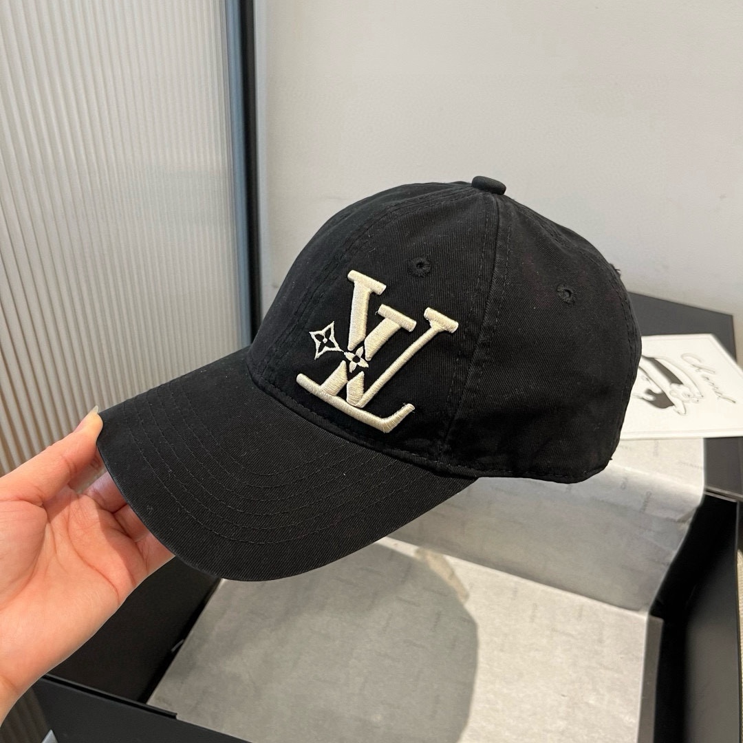 🆕

lv新款鸭舌帽，25年专柜新款，头围57cm