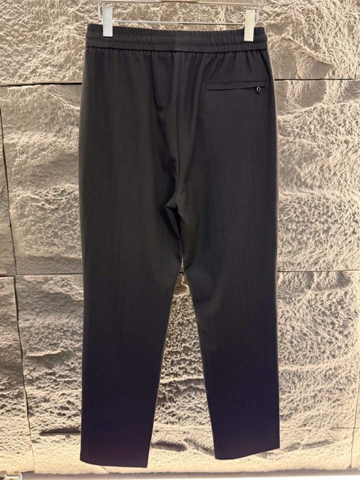 Luxurious Wool Shorts by Loro Piana: Fresh, Classic, and Fashionable Styles - 图片 9