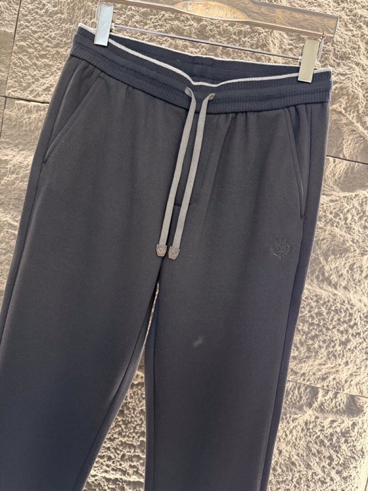 Loro Piana Noyoya 2025s Men’s Fall/Winter Knit Wool Shorts: Stylish, High-Quality, Various Sizes - 图片 3