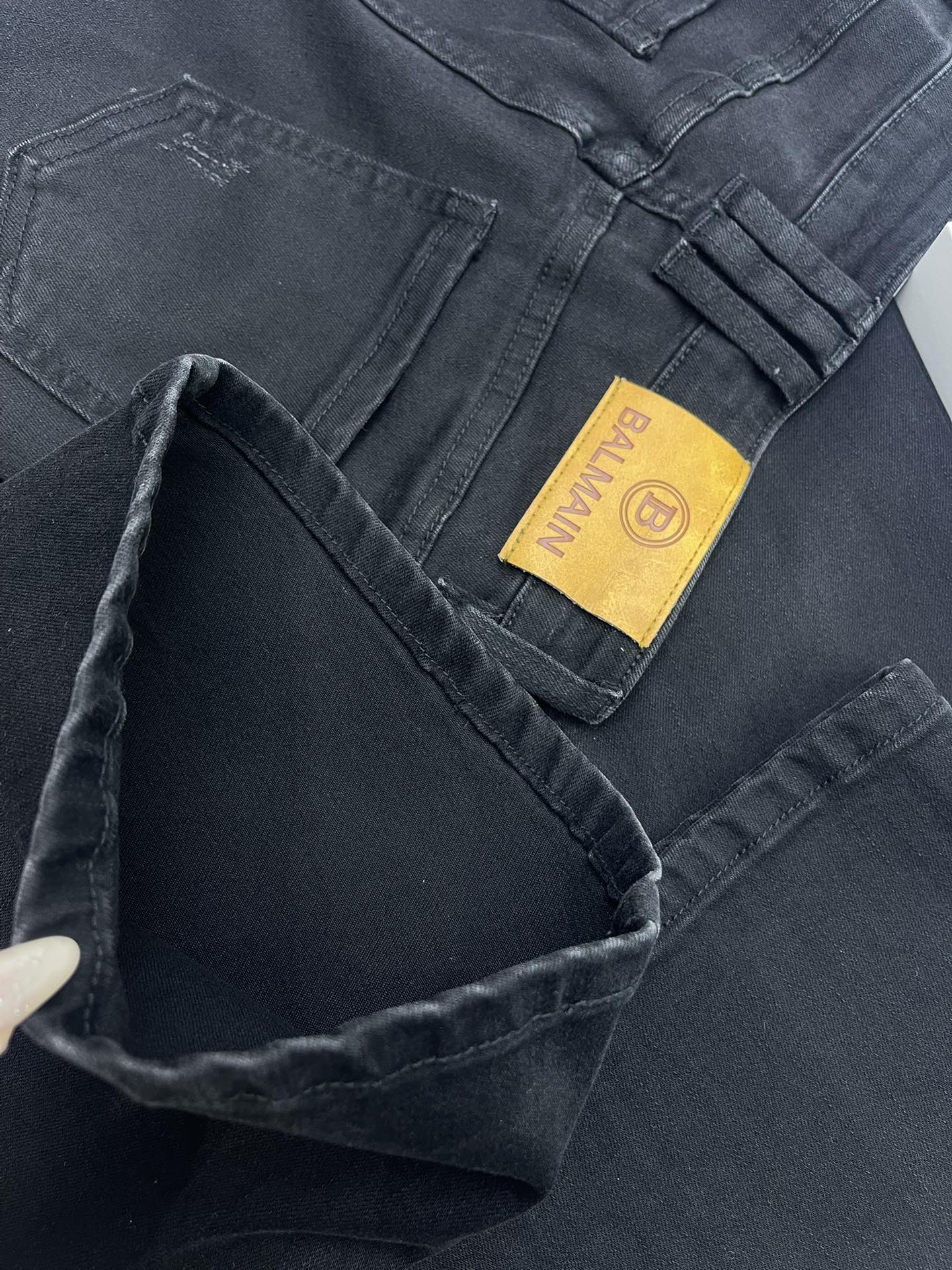 High-End Quality Women’s Suit with Detailed Packing by Balmai for Spring/Summer. - 图片 8