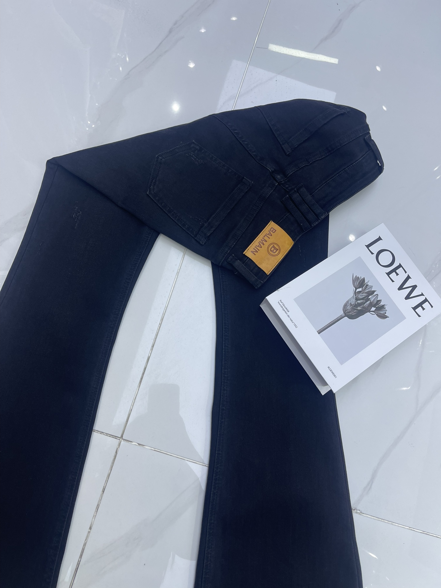 High-End Quality Women’s Suit with Detailed Packing by Balmai for Spring/Summer. - 图片 7