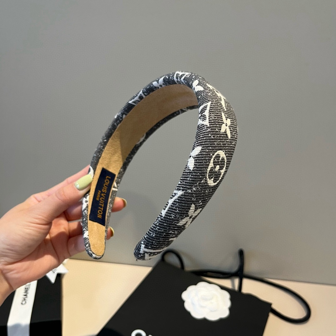 🆕

Lv路易威登新款发箍