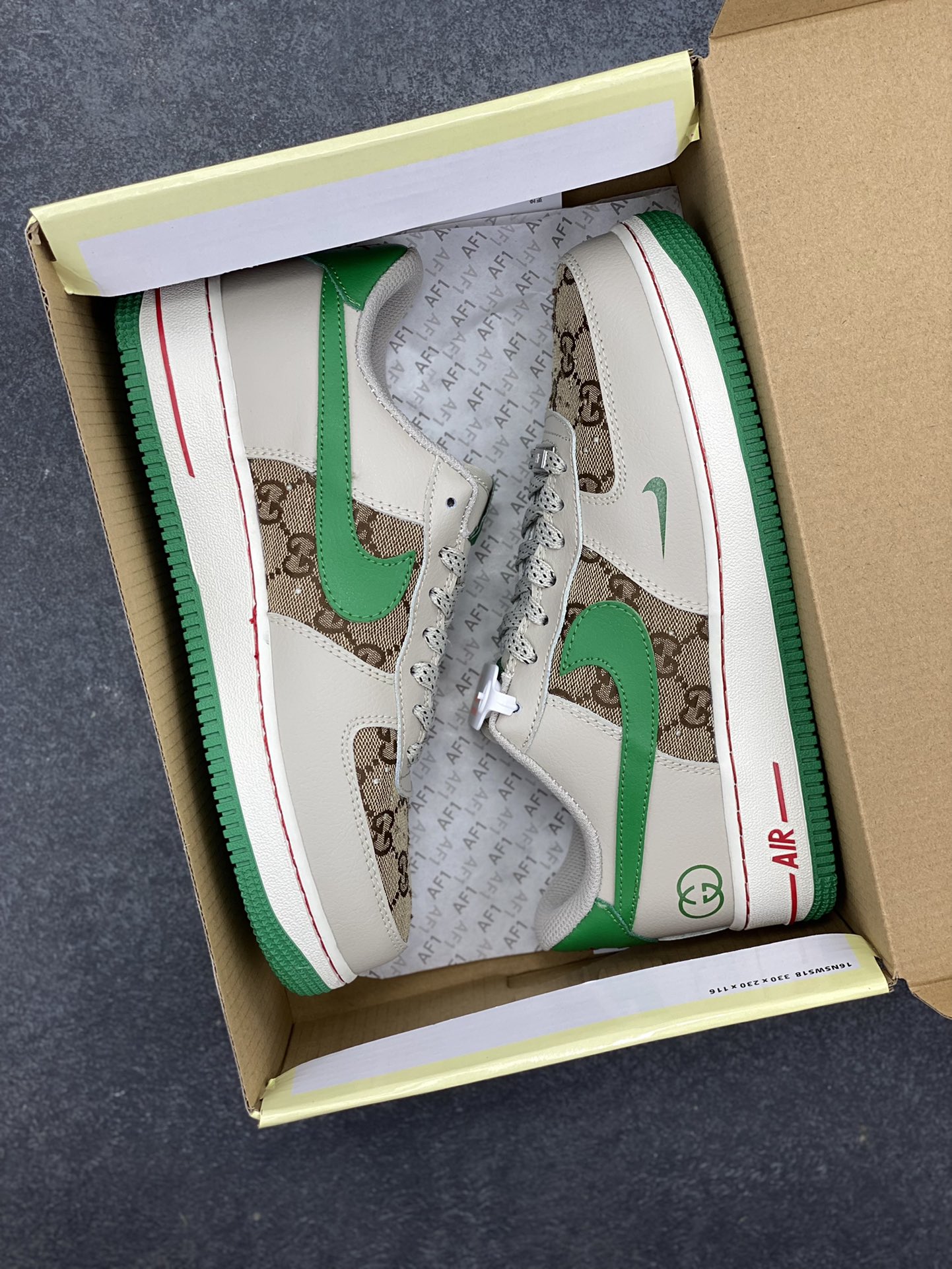 图片[9]-Nike Air Force 1 Low 空军一号低帮百搭休闲运动板鞋。柔软、弹性十足的缓震性能和出色的中底设计，横跨复古与现代的外型结合，造就出风靡全球三十多年的Force 1，直到今天还深受青睐。 货号：LW9279-003 尺码：36 36.5 37.5 38 38.5 39 40 40.5 41 42 42.5 43 44 44.5 45-选品中心