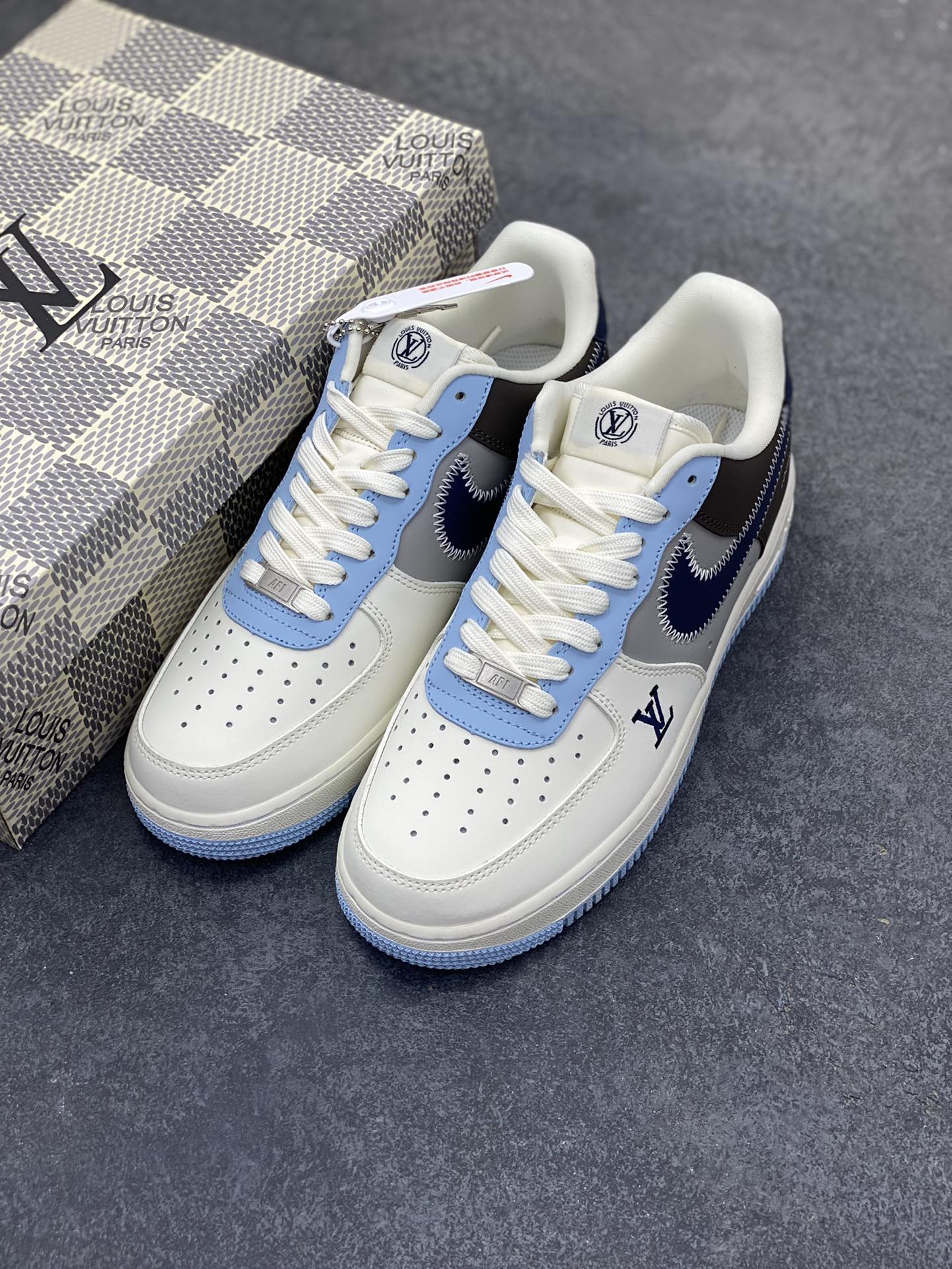 图片[8]-NIke Air Force 1 \’07 Low LV联名–彩色拼接 空军一号低帮 运动鞋 休闲鞋 折边针车 工艺难度大 原楦头原纸板 原装鞋盒 原厂鞋底 超高清洁度 细节完美 货号：SC0601-560 尺码：36 36.5 37.5 38 38.5 39 40 40.5 41 42 42.5 43 44 44.5 45-选品中心