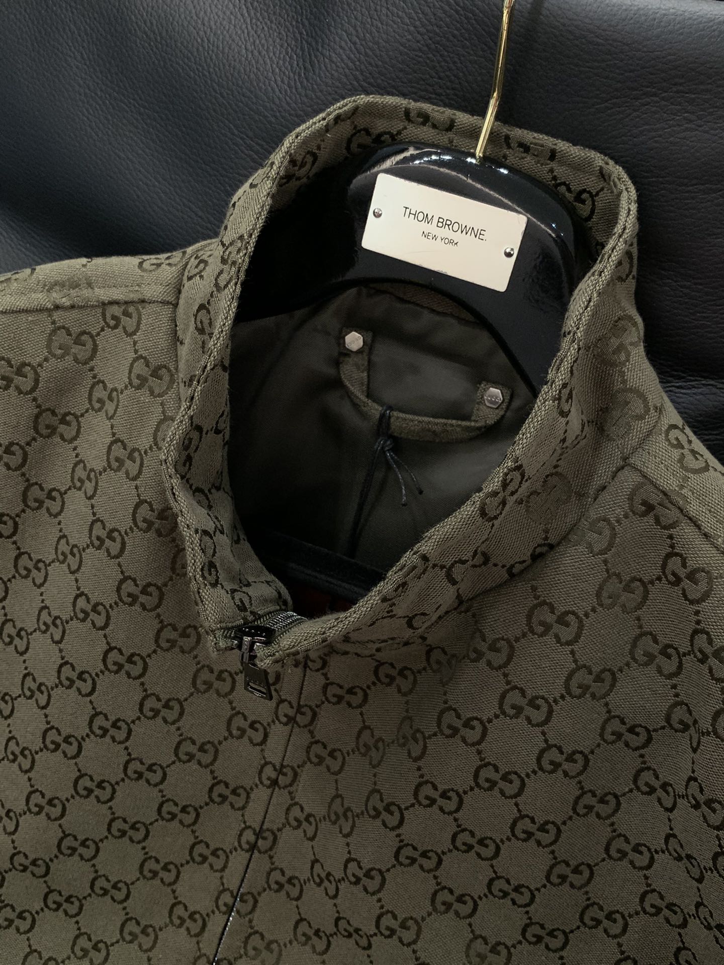 “Autumn 2025 Fashion Jacket by Gucci: Special Features, Sizes S-XL, Chief, Bra, Shoulder, Down Measurements” - 图片 4