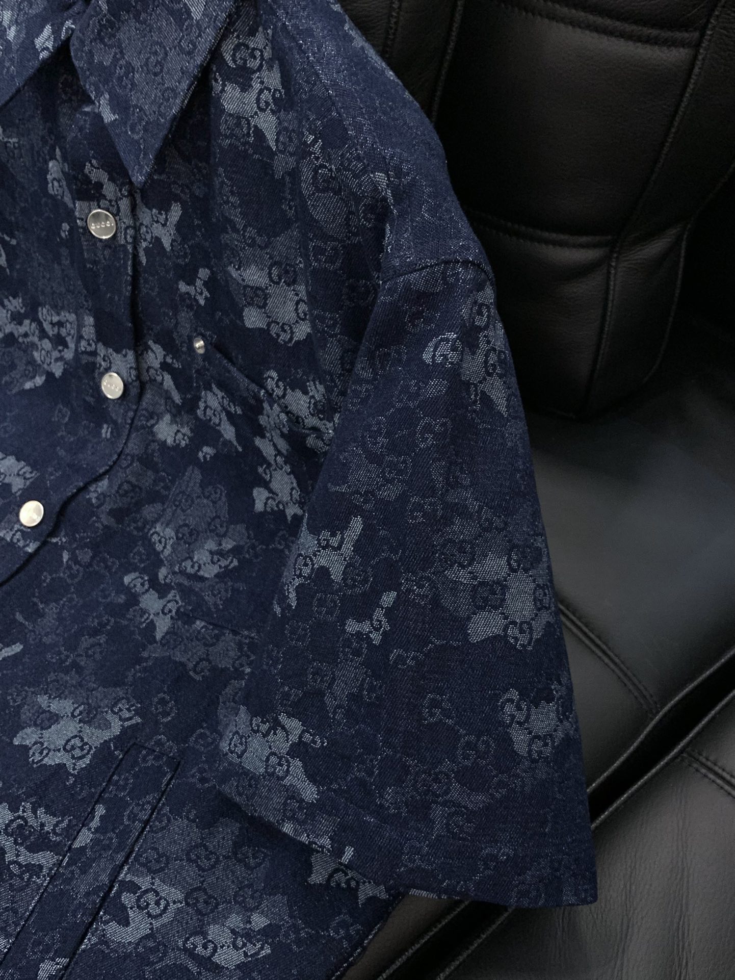 “2025 Summer Fashion: Gucci Cowboy Outfits P708 & P660 Shorts with Special Features in S-XL Sizes” - 图片 5