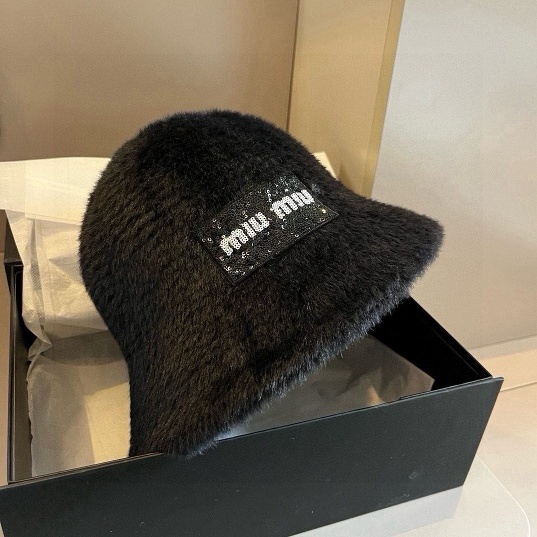 🆕

缪缪miumiu新款渔夫帽