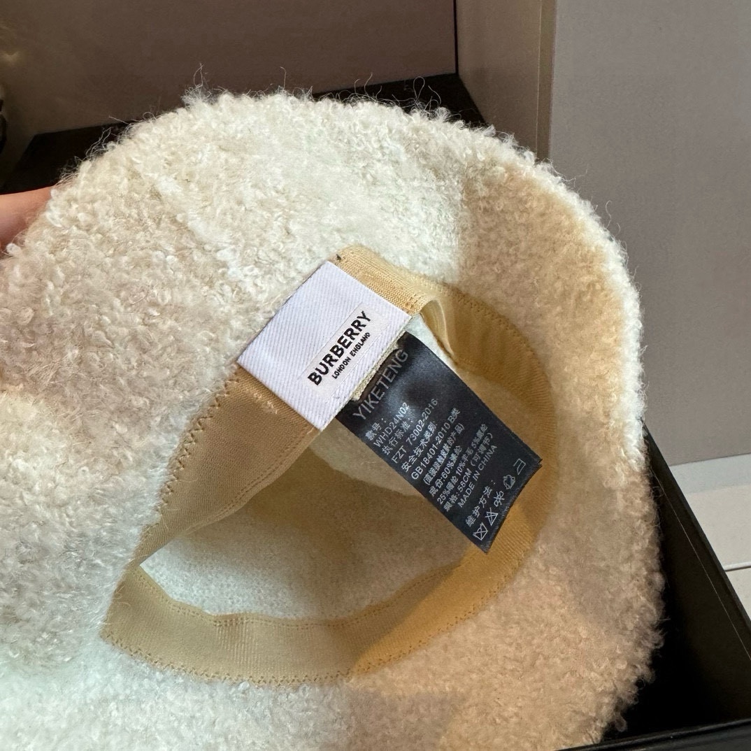 🆕

Burberry巴宝莉新款羊毛盆帽，手抓渔夫帽，头围57cm