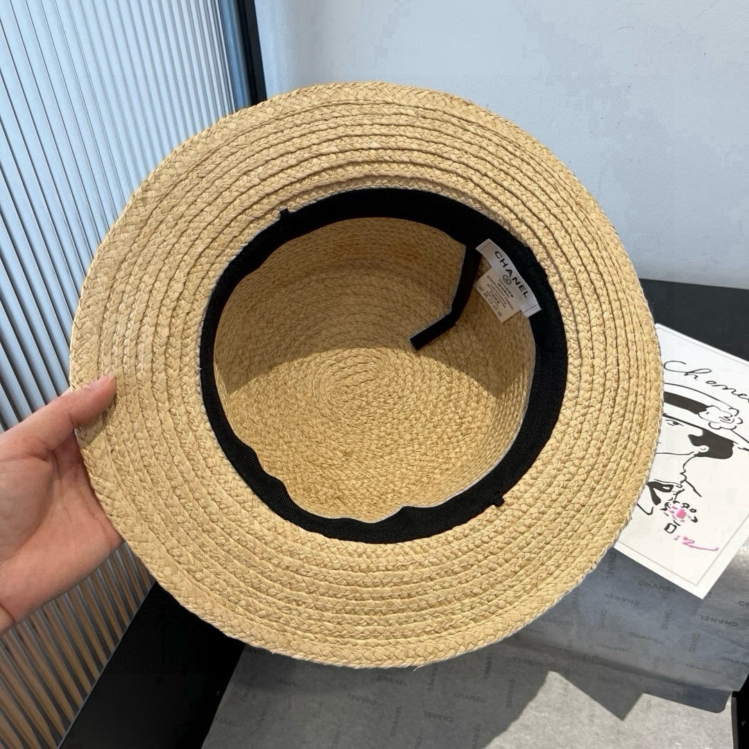🆕

香奈儿新款遮阳帽，平顶礼帽，细草制作，头围57cm