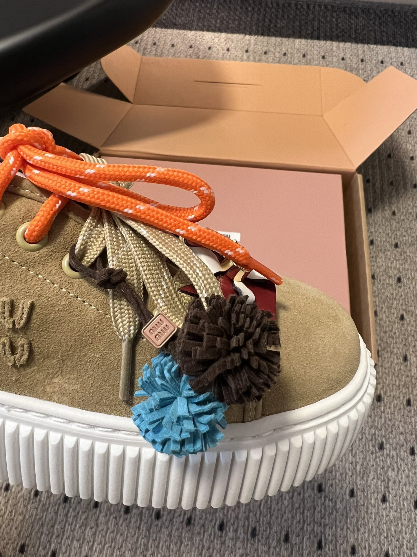 NO:478770,Details (small accessories can be detached), casual shoes/sports, sneakers19860909细节图（小配饰可拆卸）,休闲鞋/运动鞋,sneakers,Women's Shoes