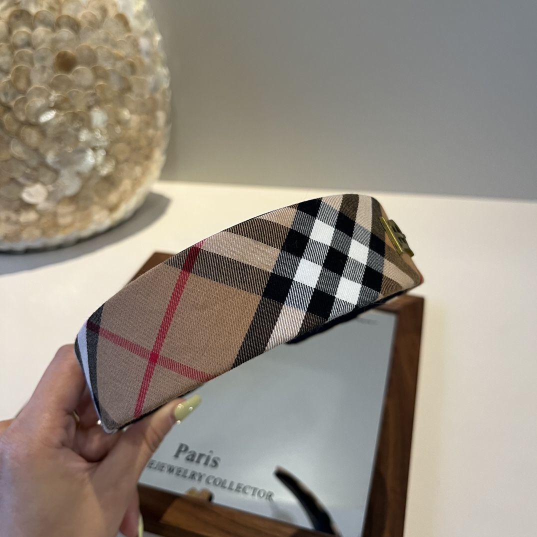 🆕

Burberry巴宝莉新款发箍