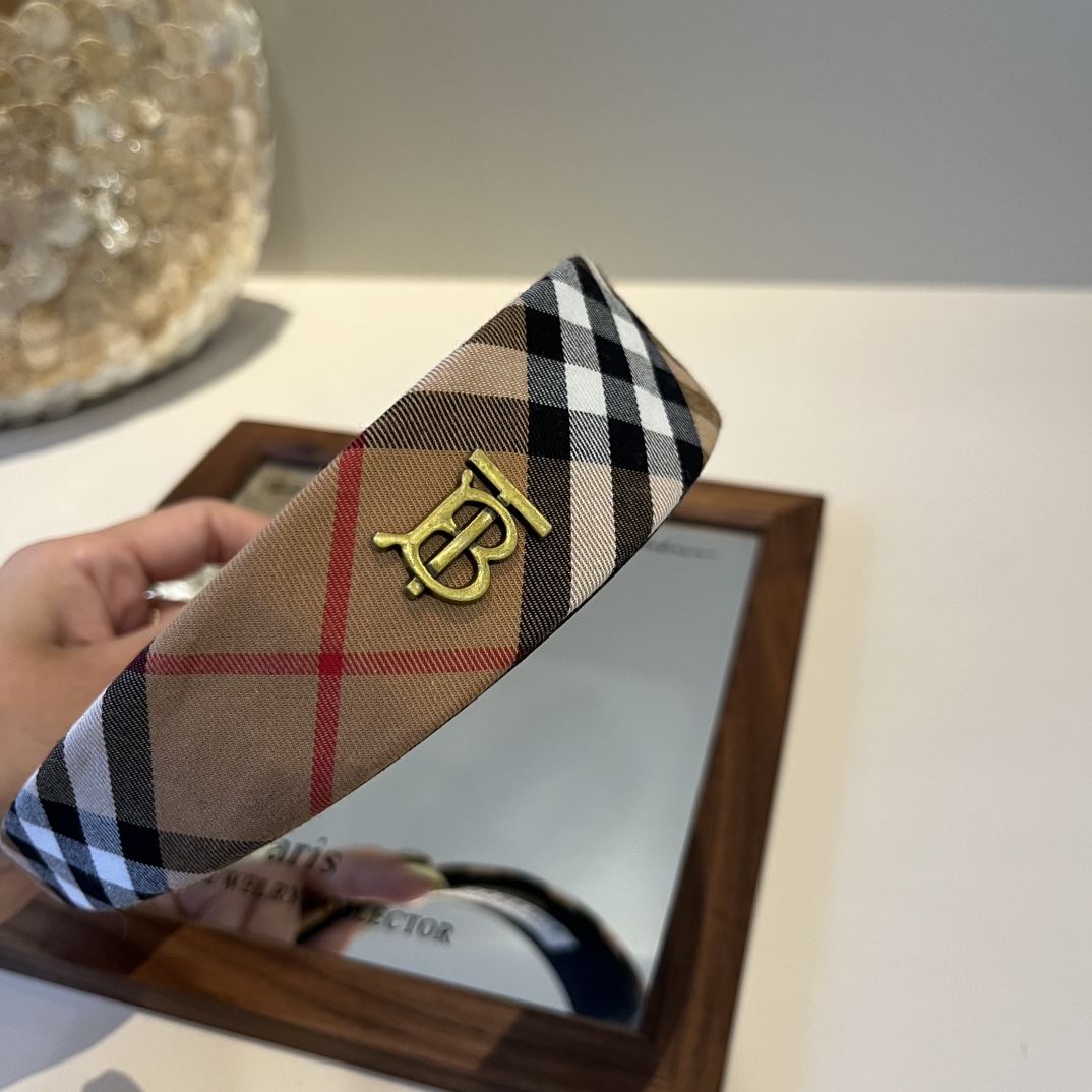 🆕

Burberry巴宝莉新款发箍