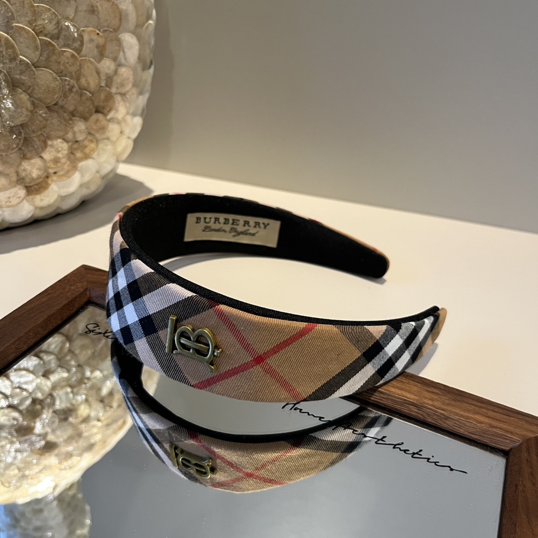 🆕

Burberry巴宝莉新款发箍