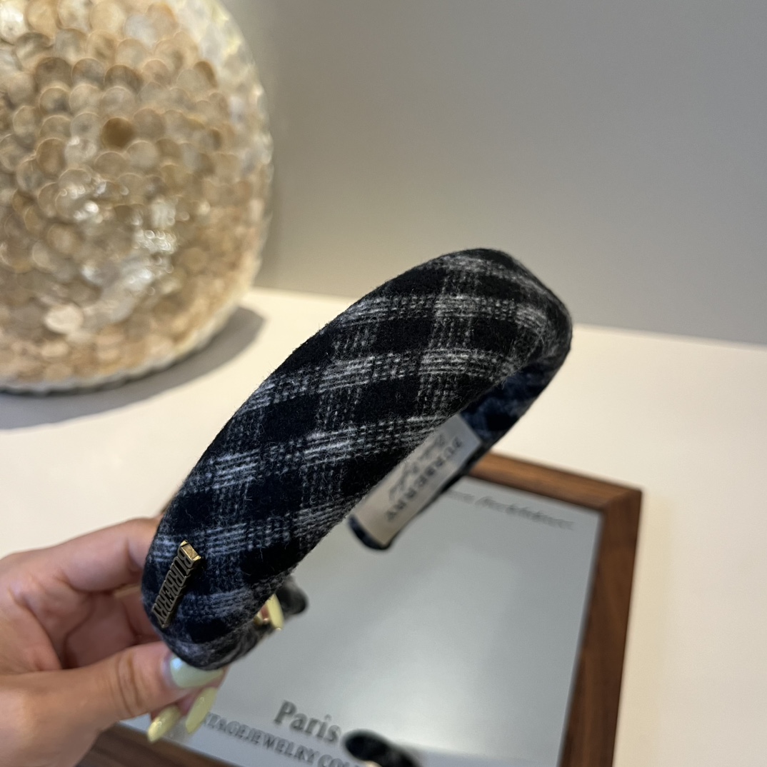 🆕

Burberry巴宝莉新款发箍