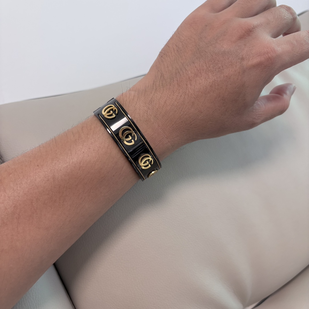 Gucci p300 ダブルG炭黒カップル用ブレスレット