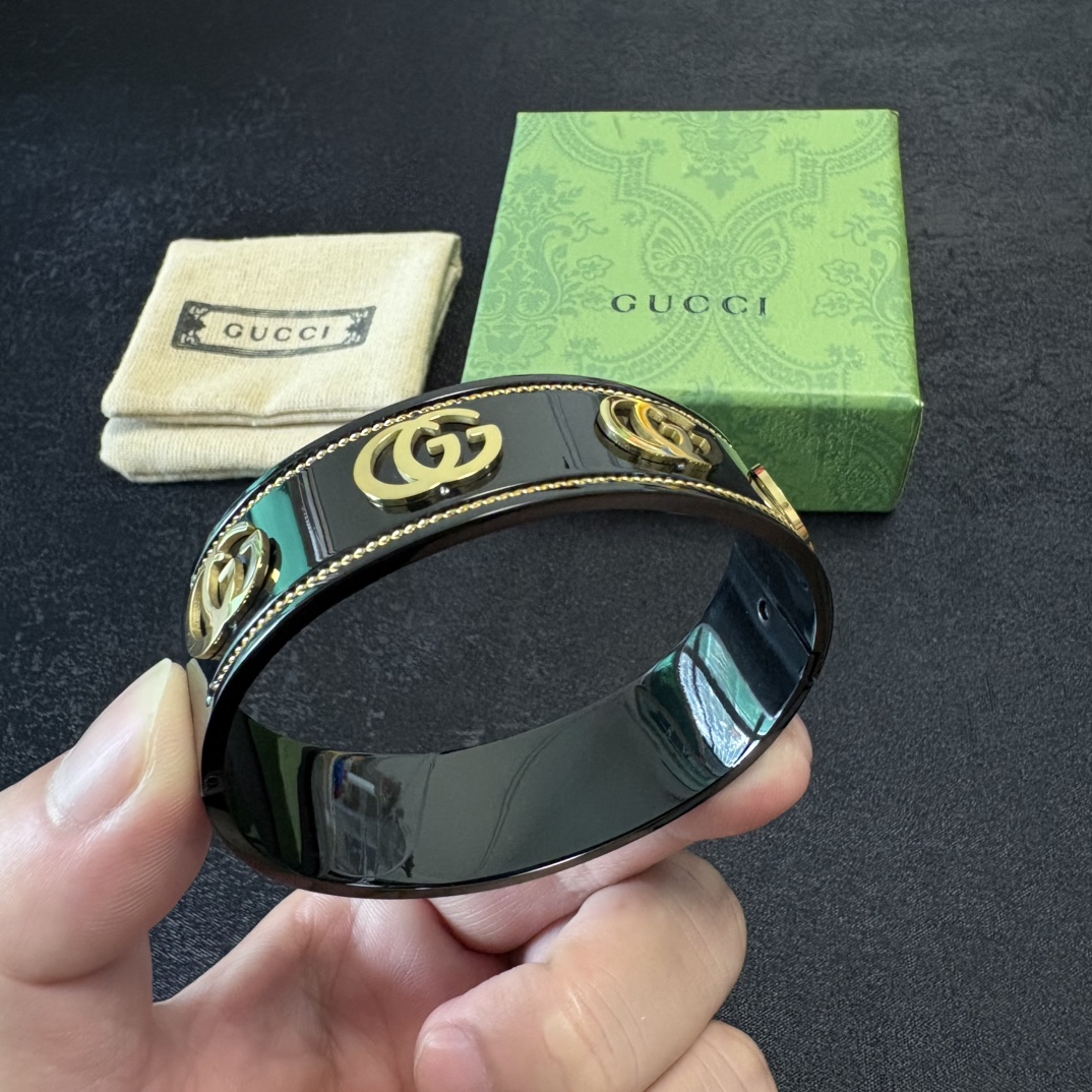 Gucci p300 ダブルG炭黒カップル用ブレスレット