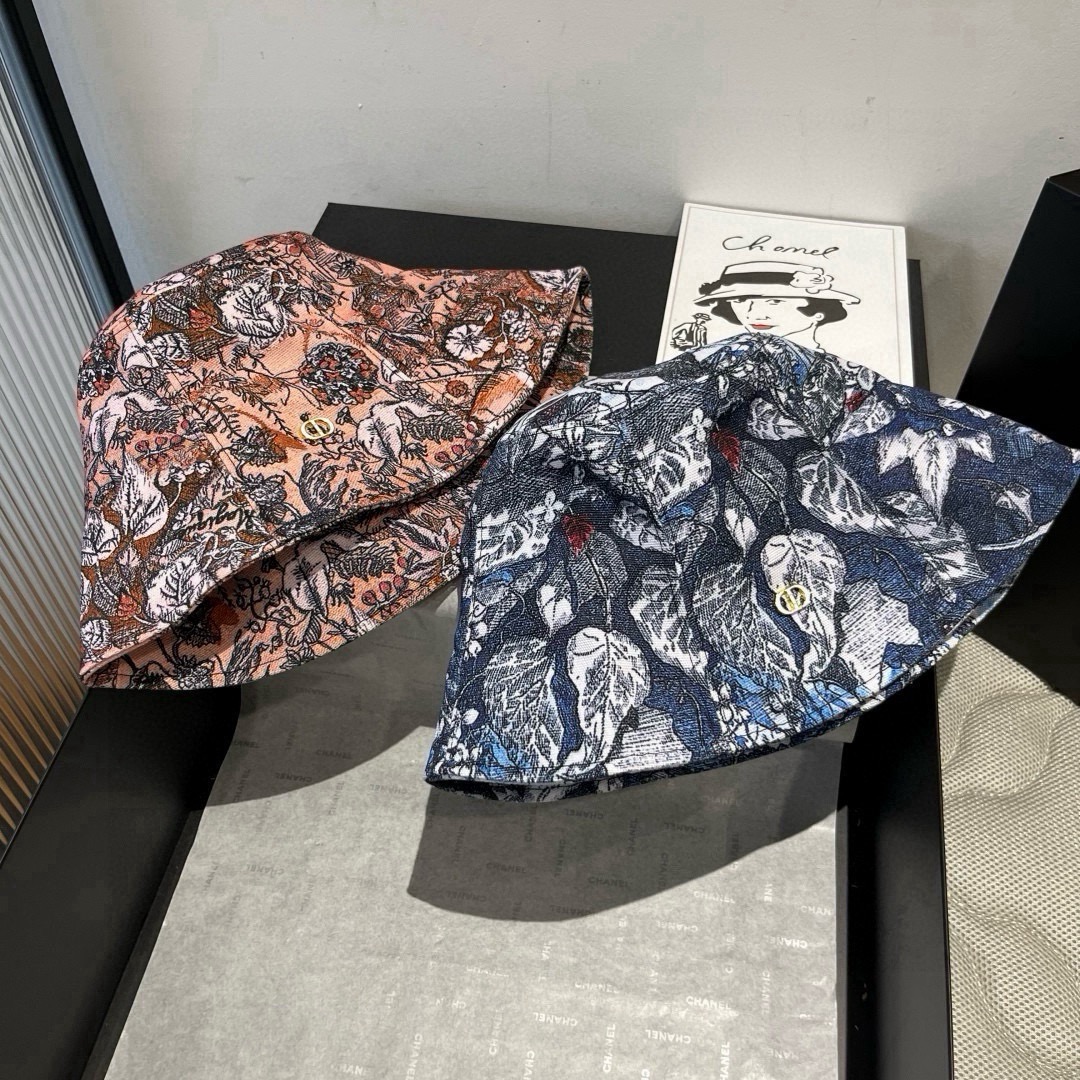 🆕

Dior迪奥新款渔夫帽，休闲桶帽，头围57cm