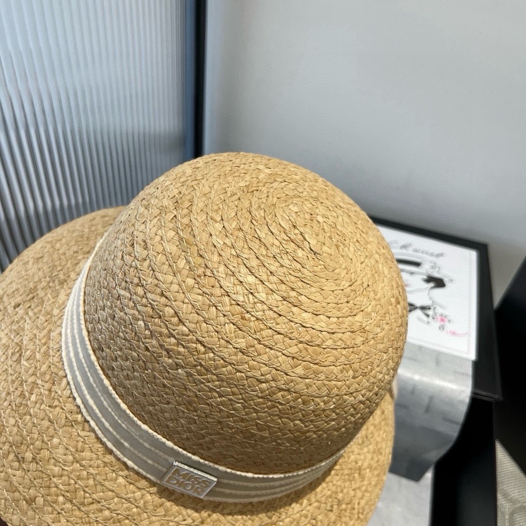 🆕
Dior冬奥2025夏款礼帽，草帽，小清新 头围57cm