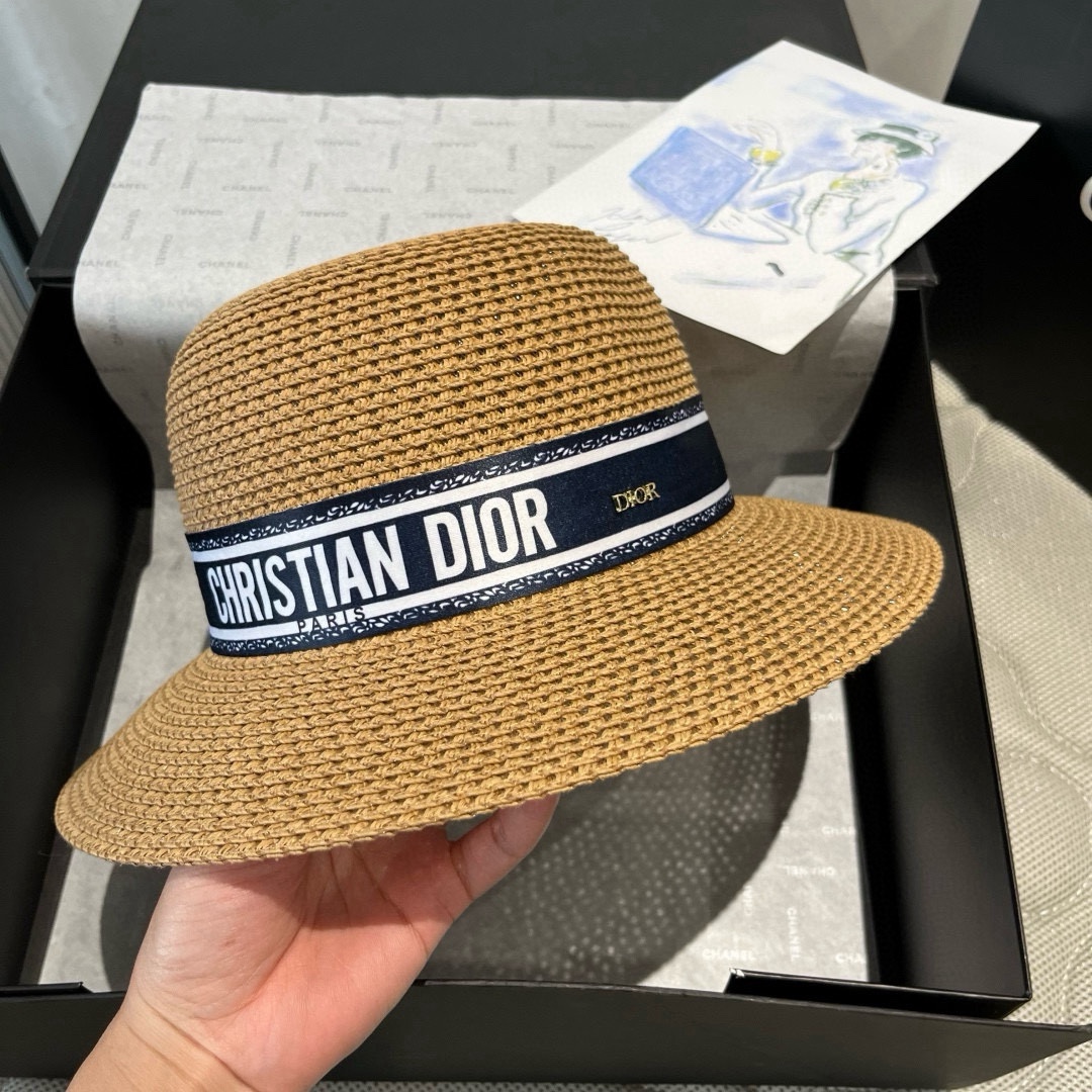 🆕
Dior迪奥盆帽 、盆帽，头围57cm