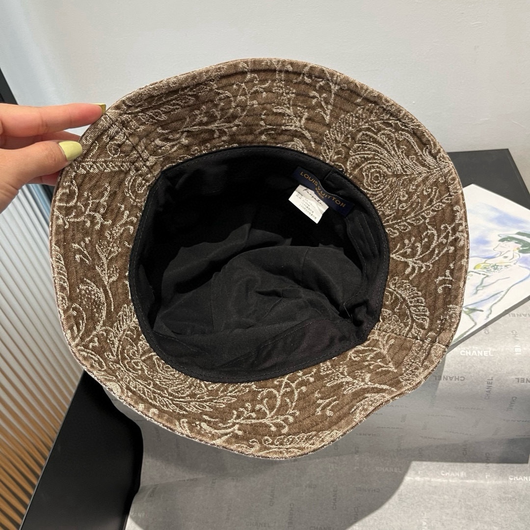🆕

Lv新款渔夫帽，头围57cm
