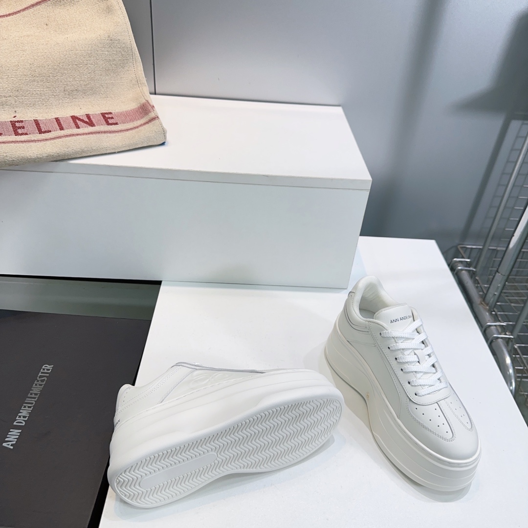 High-Quality Contemporary Design Shoes with Abstract Image and Comfortable Fit - 图片 7