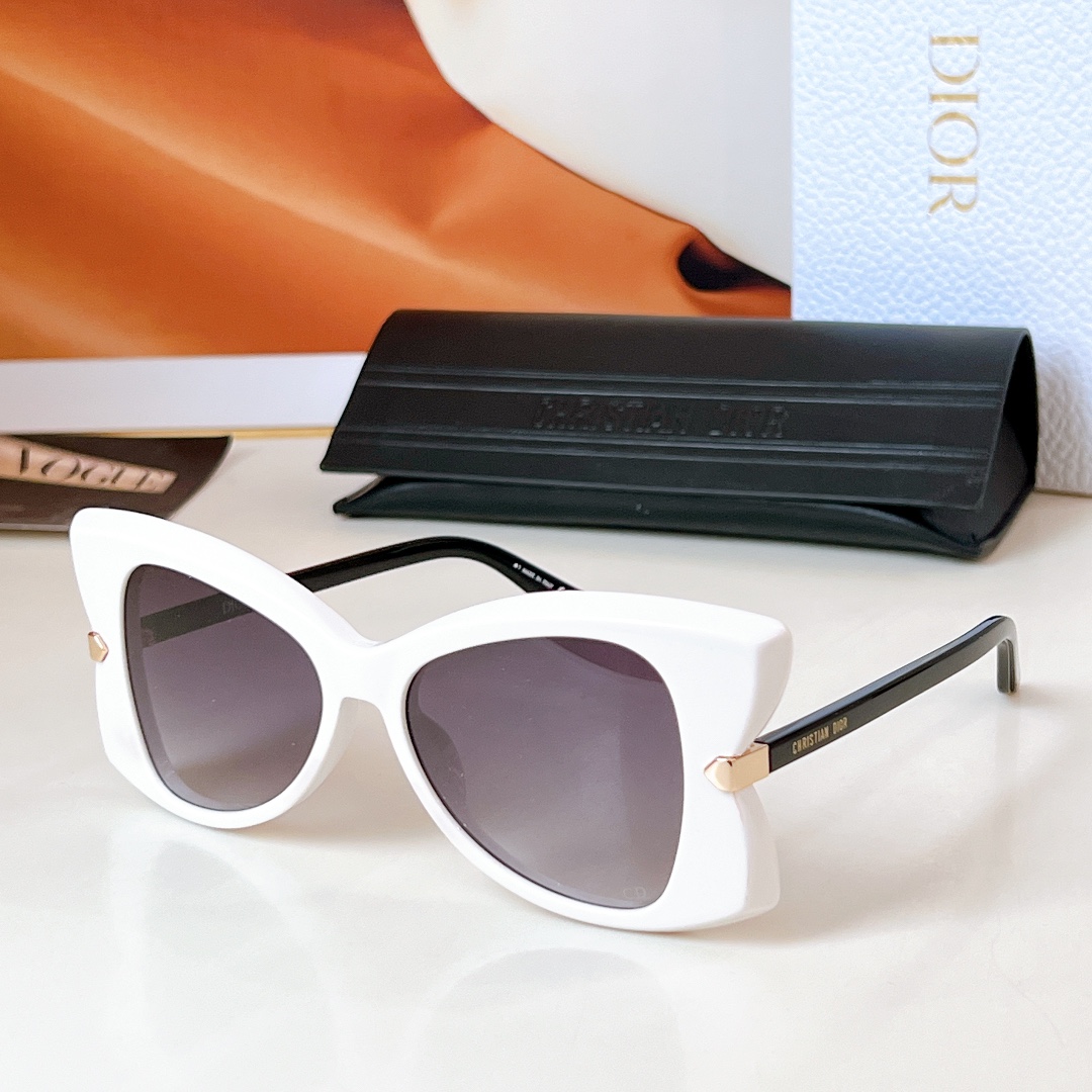  DIOR
MOD：DiorButterfly S1I
Size：53口16 145
🔝🔝