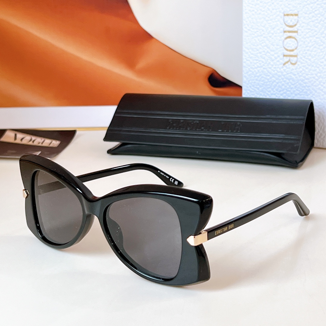  DIOR
MOD：DiorButterfly S1I
Size：53口16 145
🔝🔝