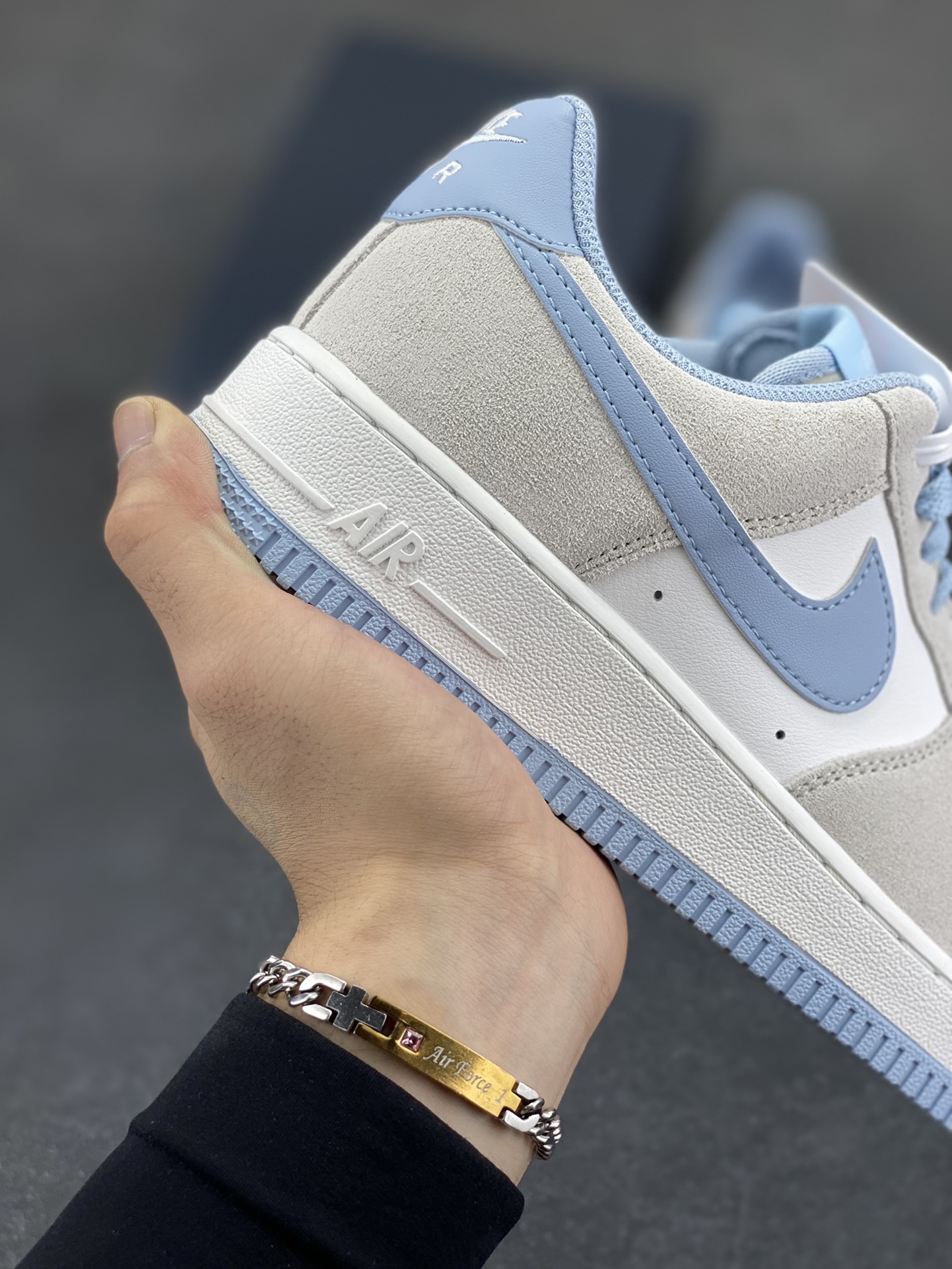 图片[6]-Nike Air Force 1 Low 海盐蓝 原楦头原纸板 打造纯正空军版型 专注外贸渠道 全掌内置蜂窝气垫 原盒配件 原厂中底钢印、拉帮完美 货号：FQ8714-005 尺码：35.5 36 36.5 37.5 38 38.5 39 40 40.5 41 42 42.5 43 44 44.5 45-选品中心