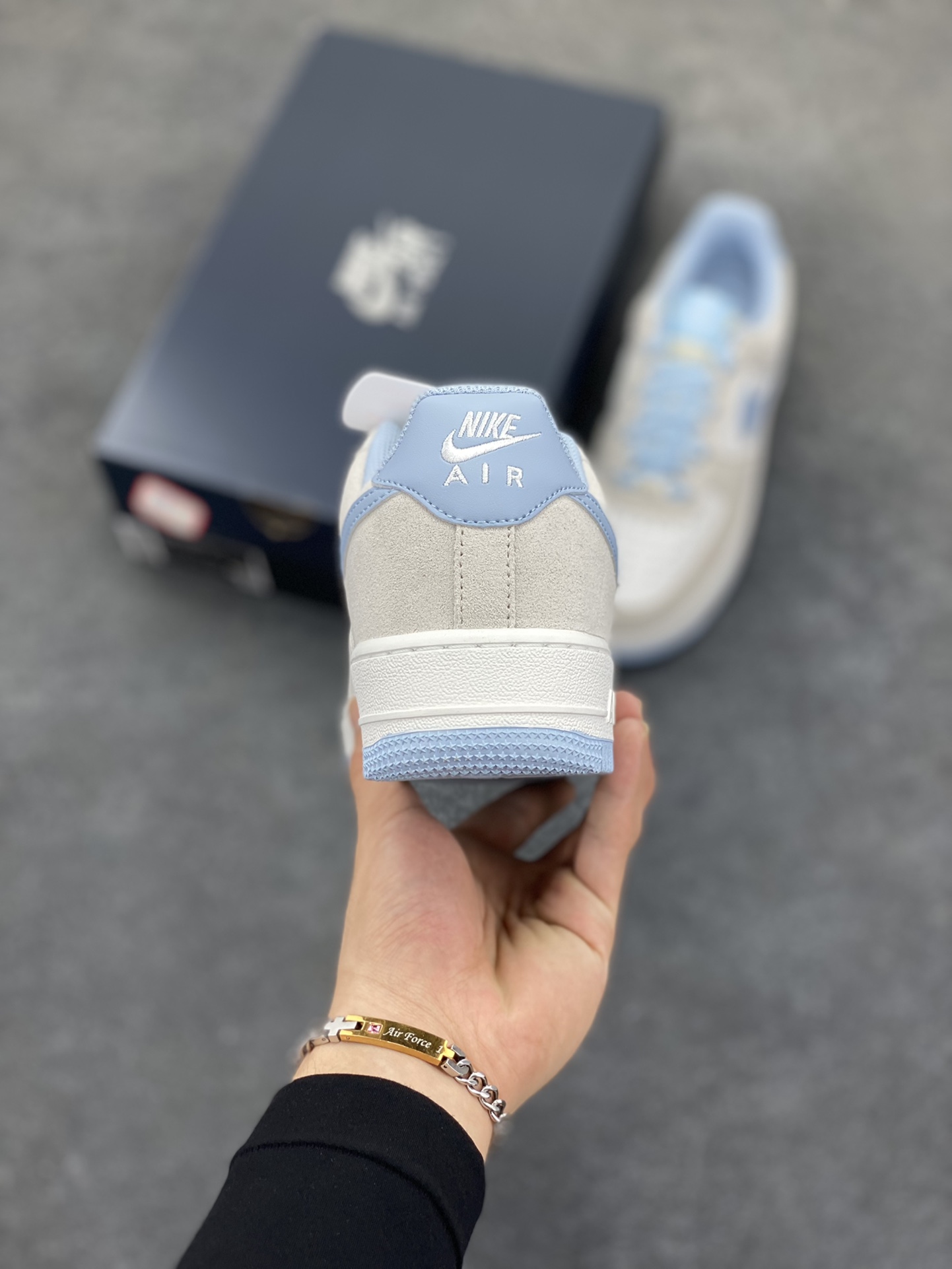 图片[4]-Nike Air Force 1 Low 海盐蓝 原楦头原纸板 打造纯正空军版型 专注外贸渠道 全掌内置蜂窝气垫 原盒配件 原厂中底钢印、拉帮完美 货号：FQ8714-005 尺码：35.5 36 36.5 37.5 38 38.5 39 40 40.5 41 42 42.5 43 44 44.5 45-选品中心